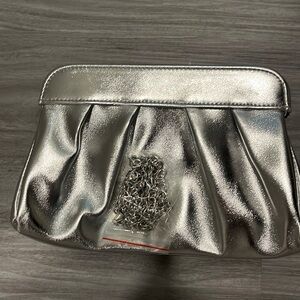 Silver clutch